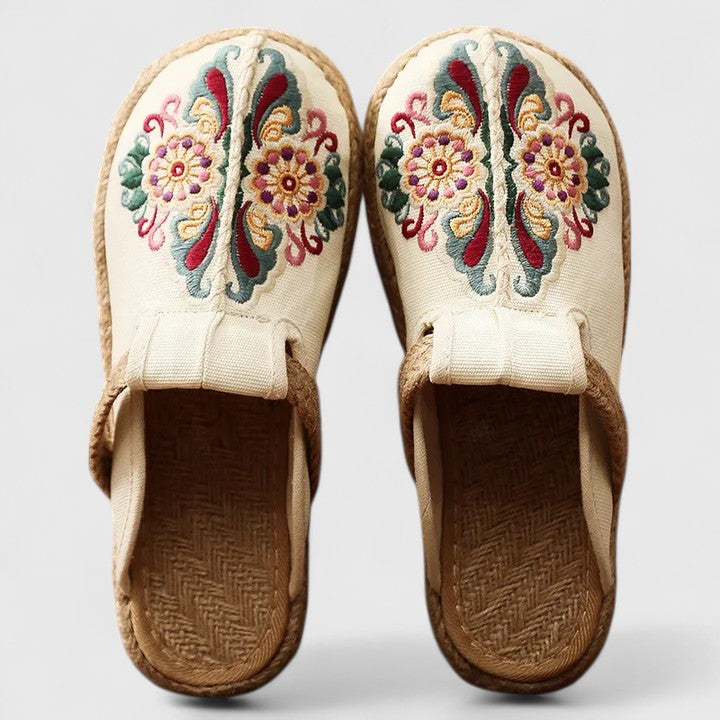 Eva | Bekväma Handgjorda Blommiga Mules