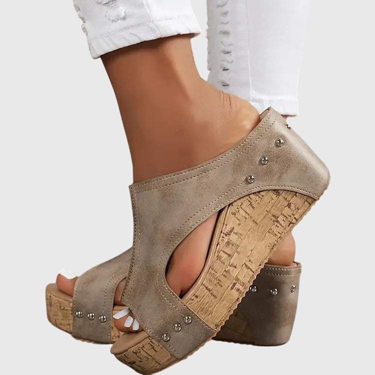 Britta | Ortopediska Sandaler