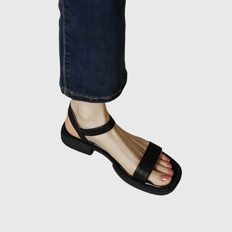 Lovisa | Ortopediska Läder Sandaler i Klassisk Svart