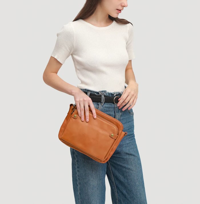Sofia | CHIC TRE-LAGERS CROSSBODY VÄSKA