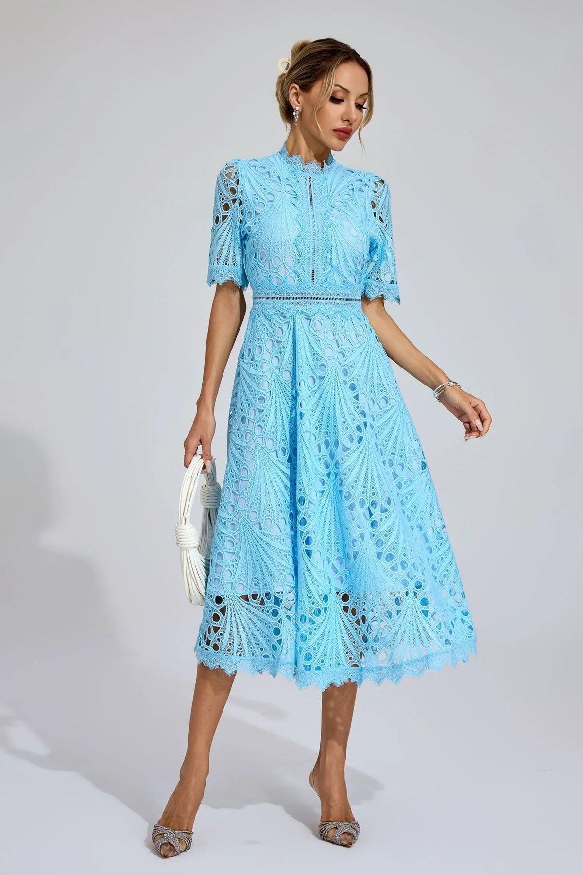 Anneli | ELEGANT BLOMMÖNSTREDD KLÄNNING