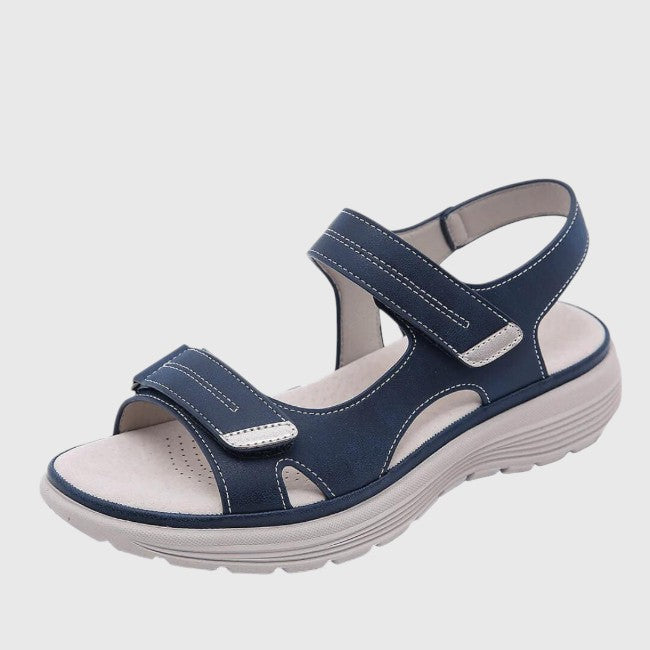 Maja | Ortopediska sommarsandaler i beige läder med justerbar rem