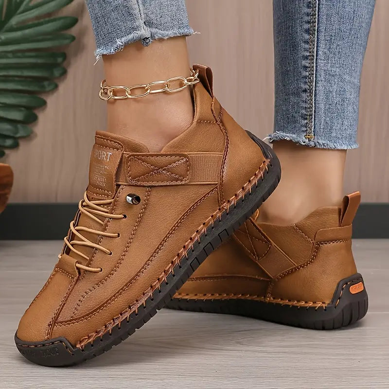Lovisa | Vita ortopediska sneakers med stödande design