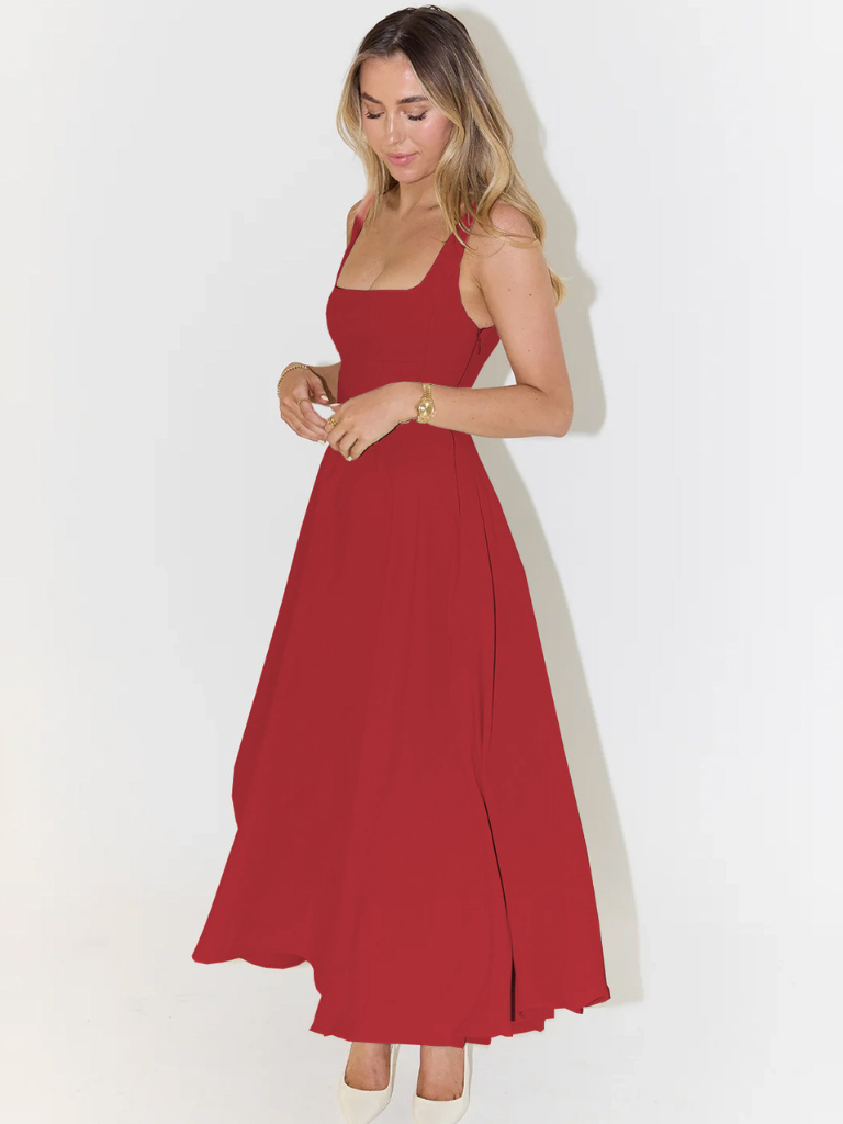Lovisa | Elegant Aftonklänning i Svart Siden