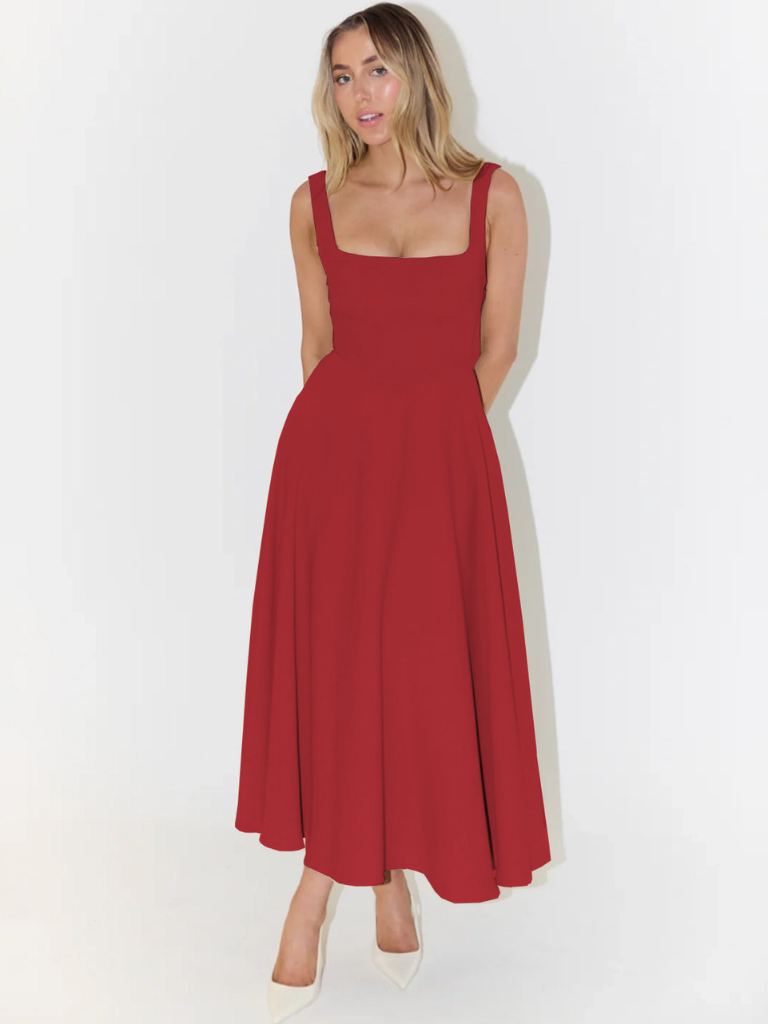 Lovisa | Elegant Aftonklänning i Svart Siden