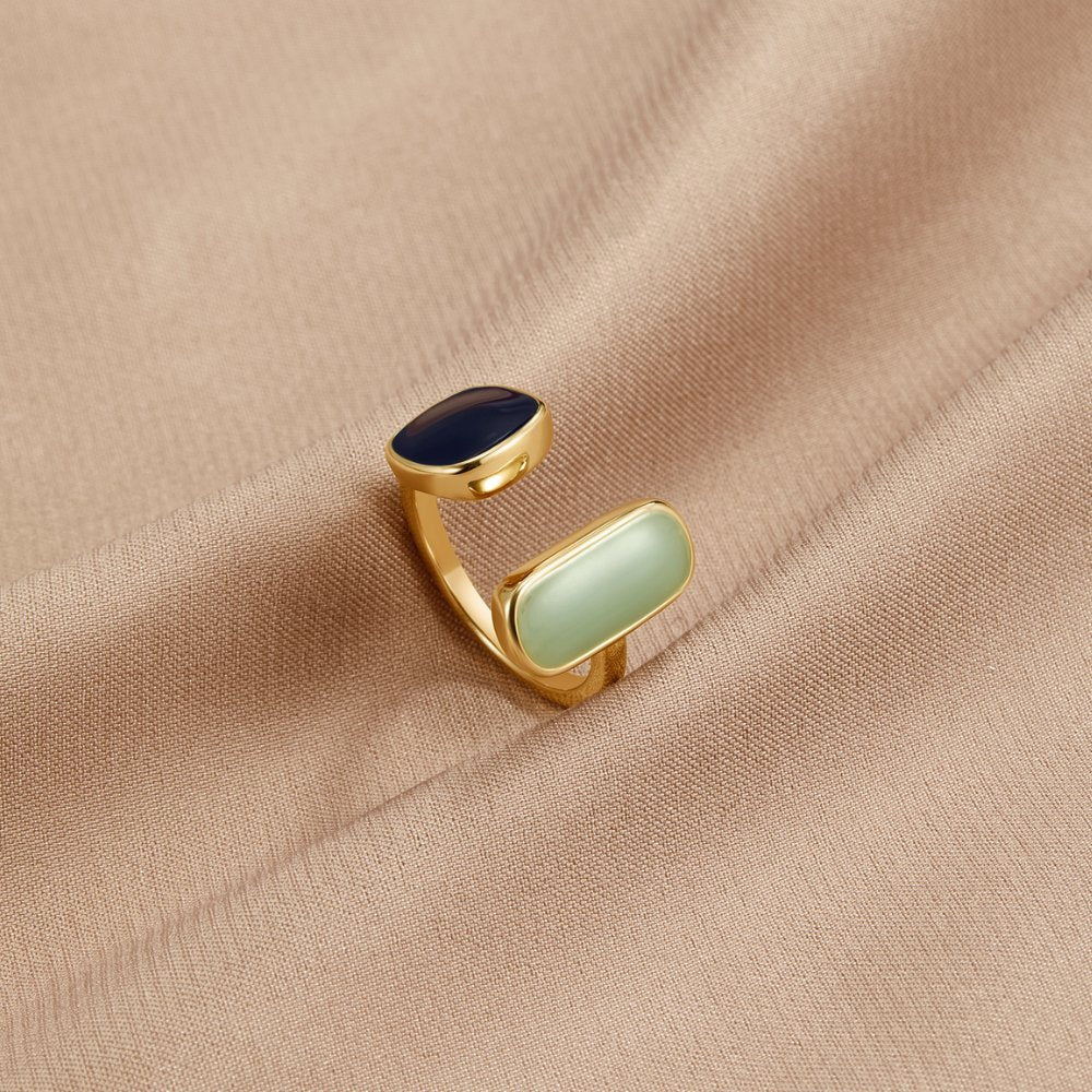 RENHET | ELEGANT INSLAGET RING