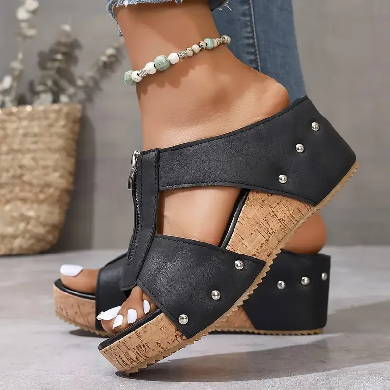 Karin | Laurelle - Stiliga Kilklack Sandaler