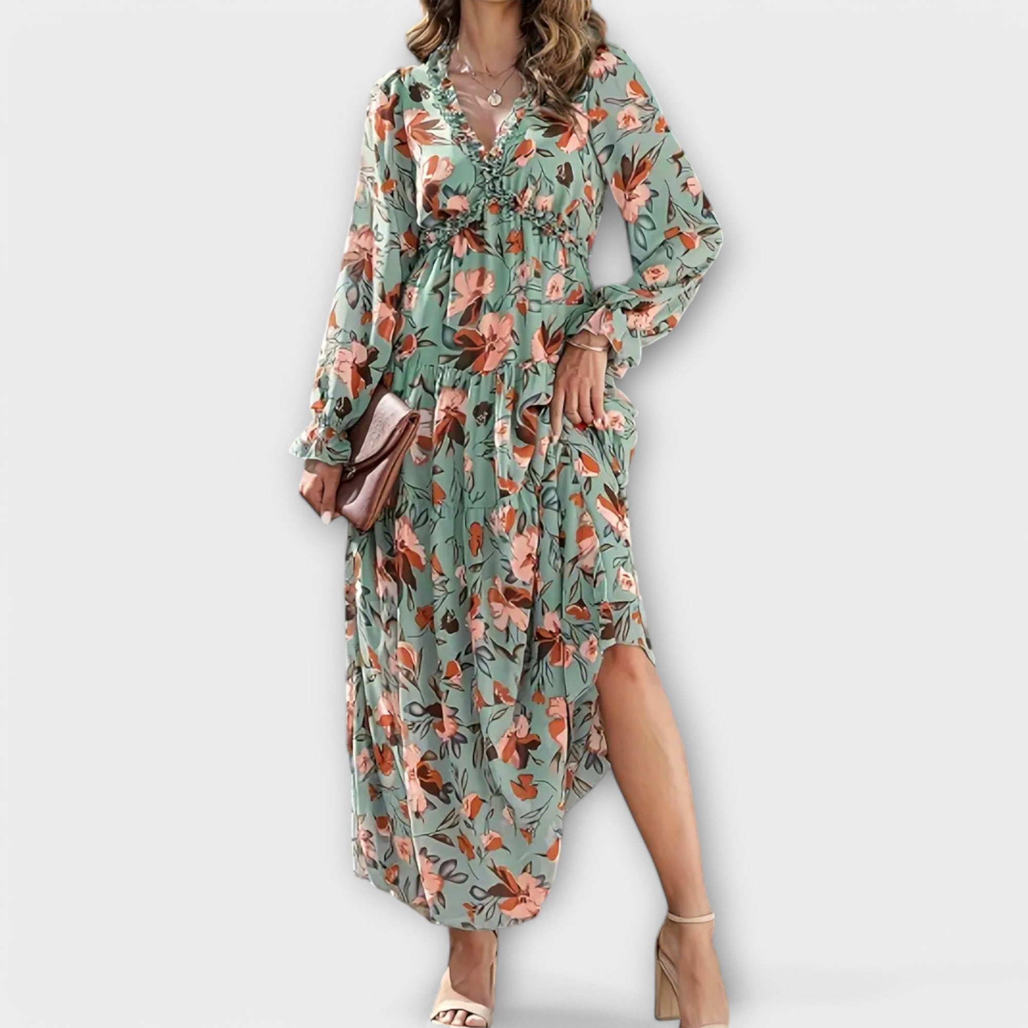 Lena | flödande maxiklänning med blommönster, svart viskos