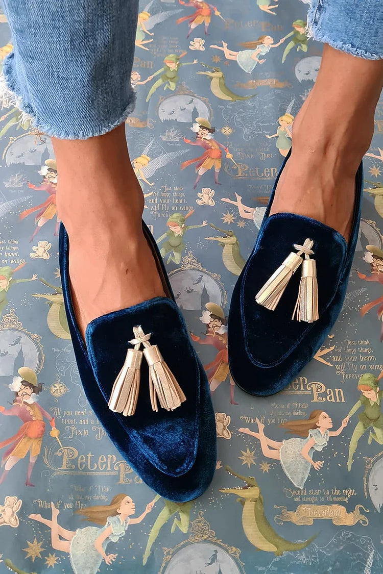 MIDNIGHT ELEGANCE LOAFERS MED CHAMPAGNE TASSELS