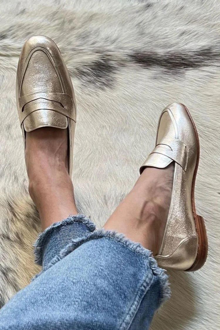 SKINANDE LJUST GULD LOAFER