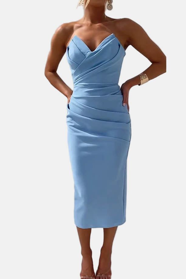 Sandra | STILIG STRAPLESS KLÄNNING