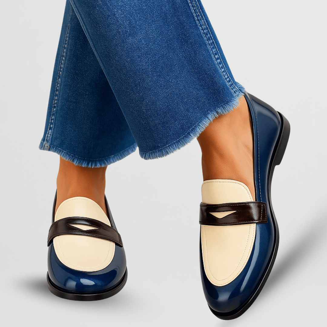 Maja | Klassiska Loafers i Svart Läder