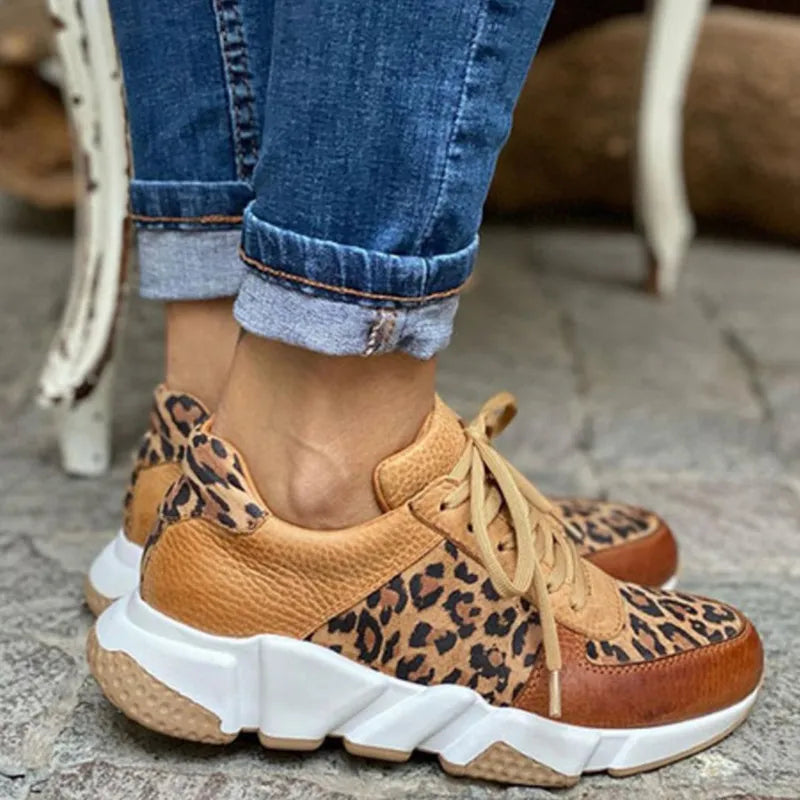 Maja | leopardmönstrade sneakers i textil