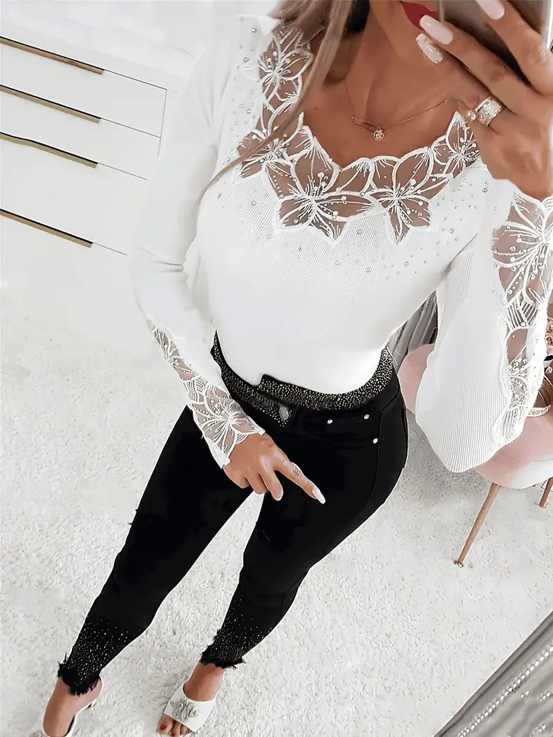 Ingrid | Spetsdekorerad Top i Elegant Svart, Regular Passform