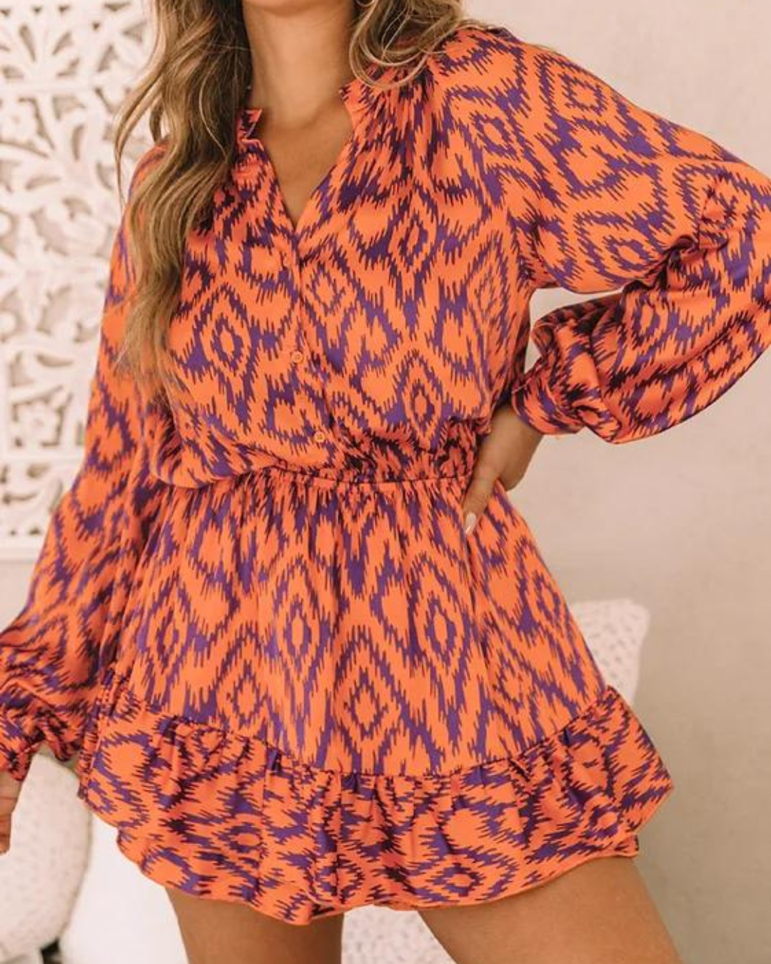 Sofia | Retro Aztec Glam Midi Klänning i Svart med Geometriska Mönster