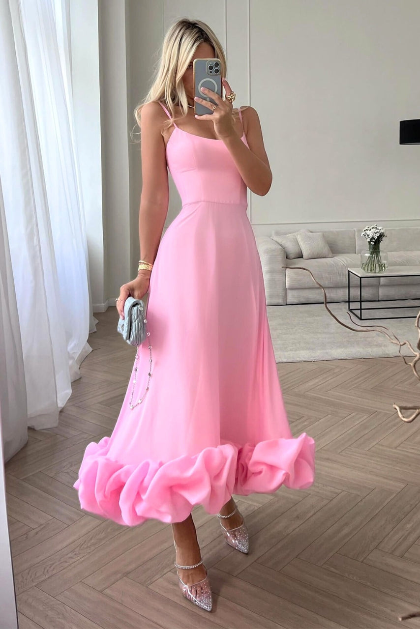 Ulrika | Elegant Flödande Klänning i Svart