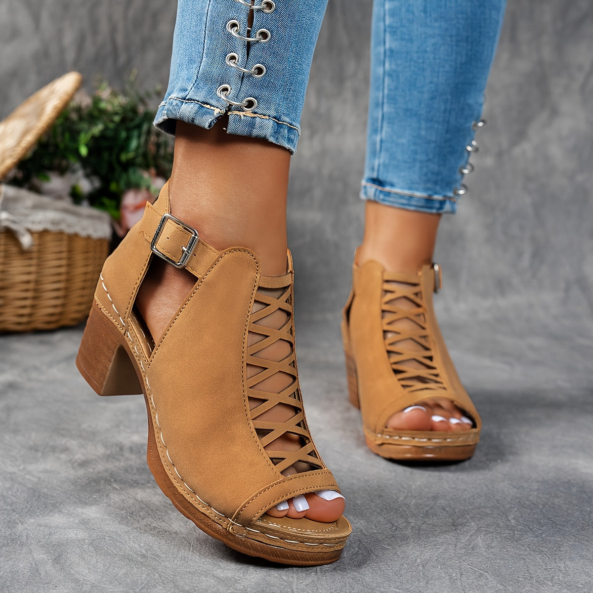 Märta | Lattice-Heel Sandaler i Svart Läder