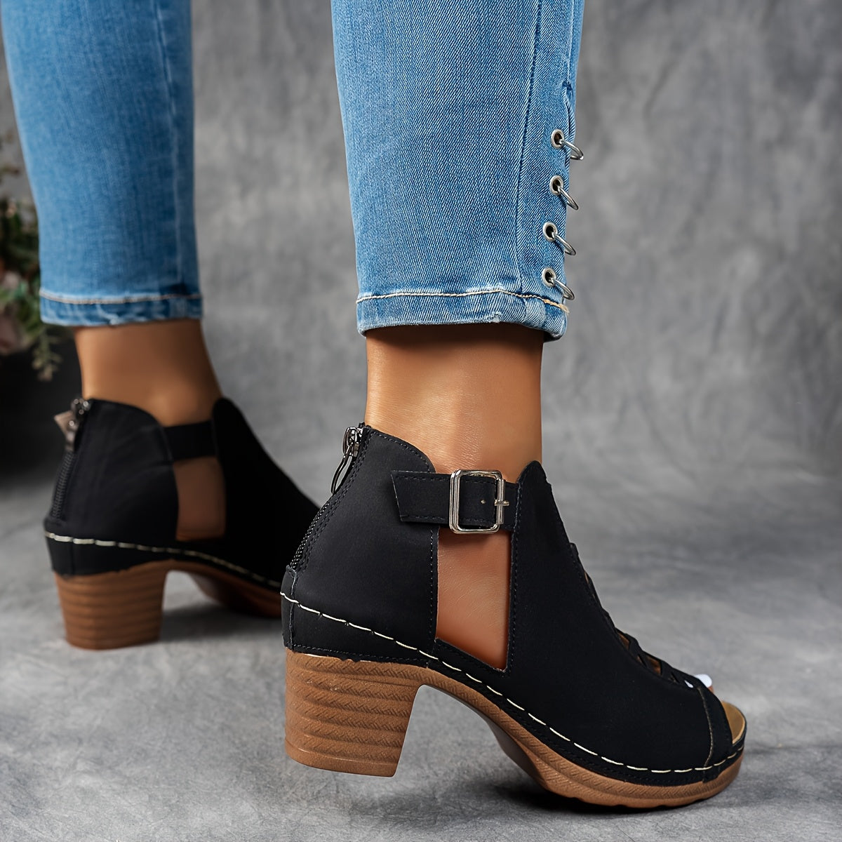 Märta | Lattice-Heel Sandaler i Svart Läder