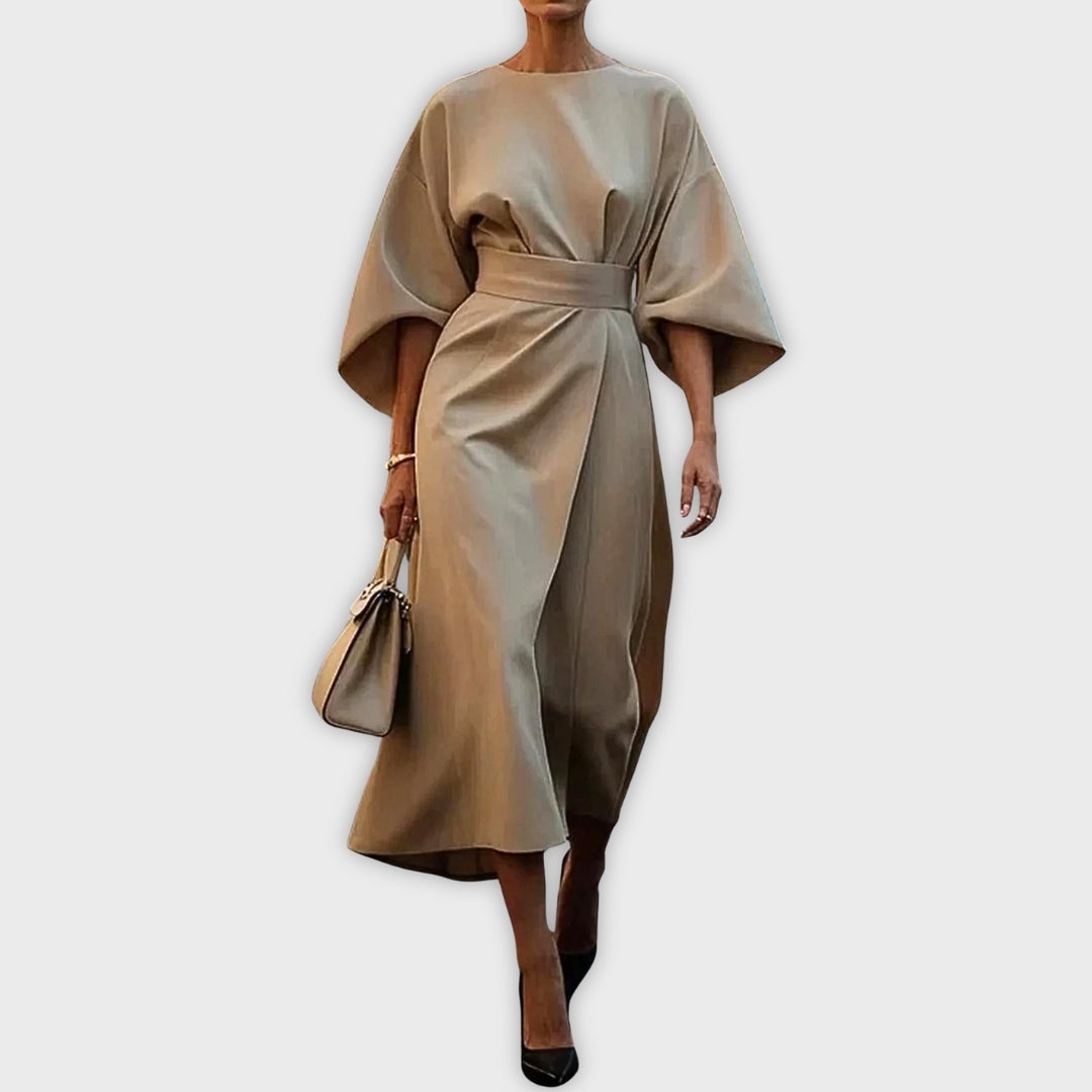 Greta | Elegant Klänning med Bälte och Dolmansleeves