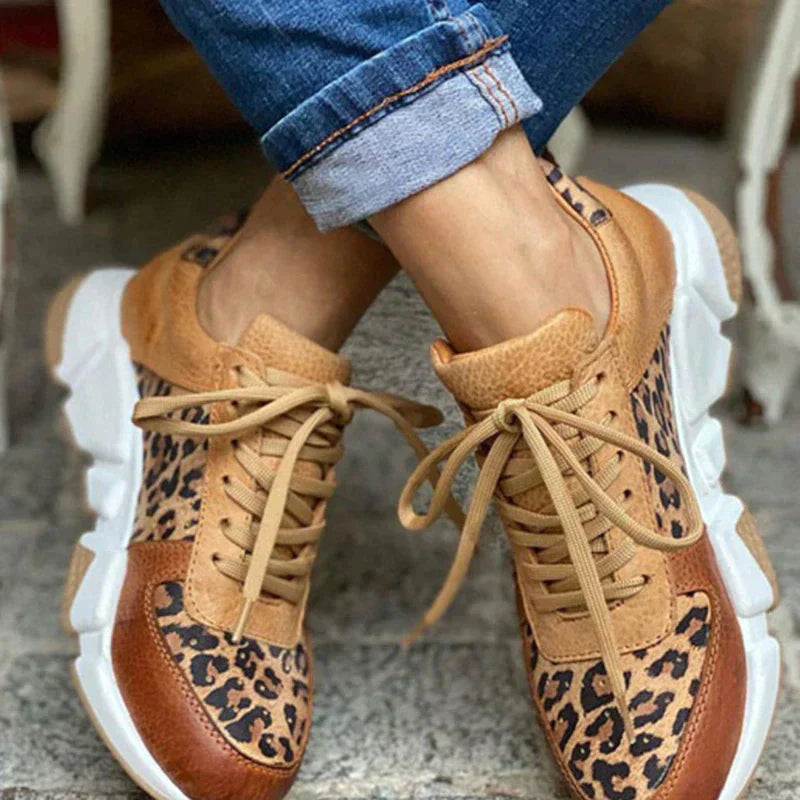 Maja | leopardmönstrade sneakers i textil
