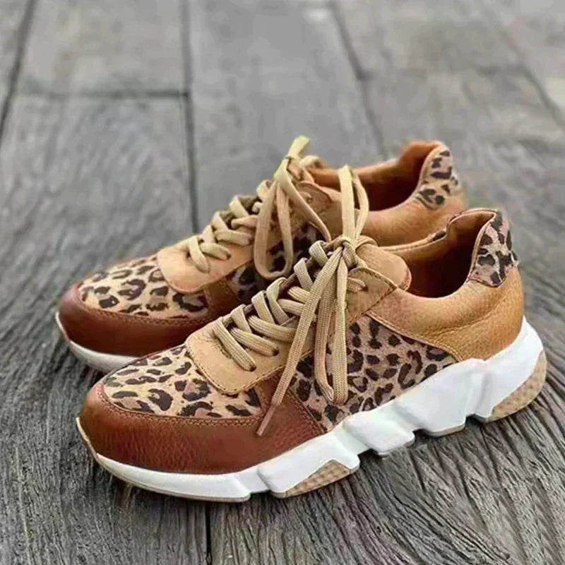 Maja | leopardmönstrade sneakers i textil