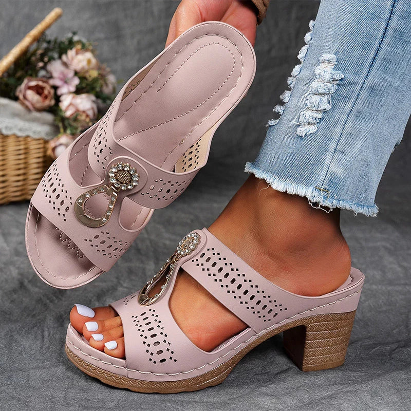 Ingrid | Khaki Gyllene Sandaler i Klassisk Design