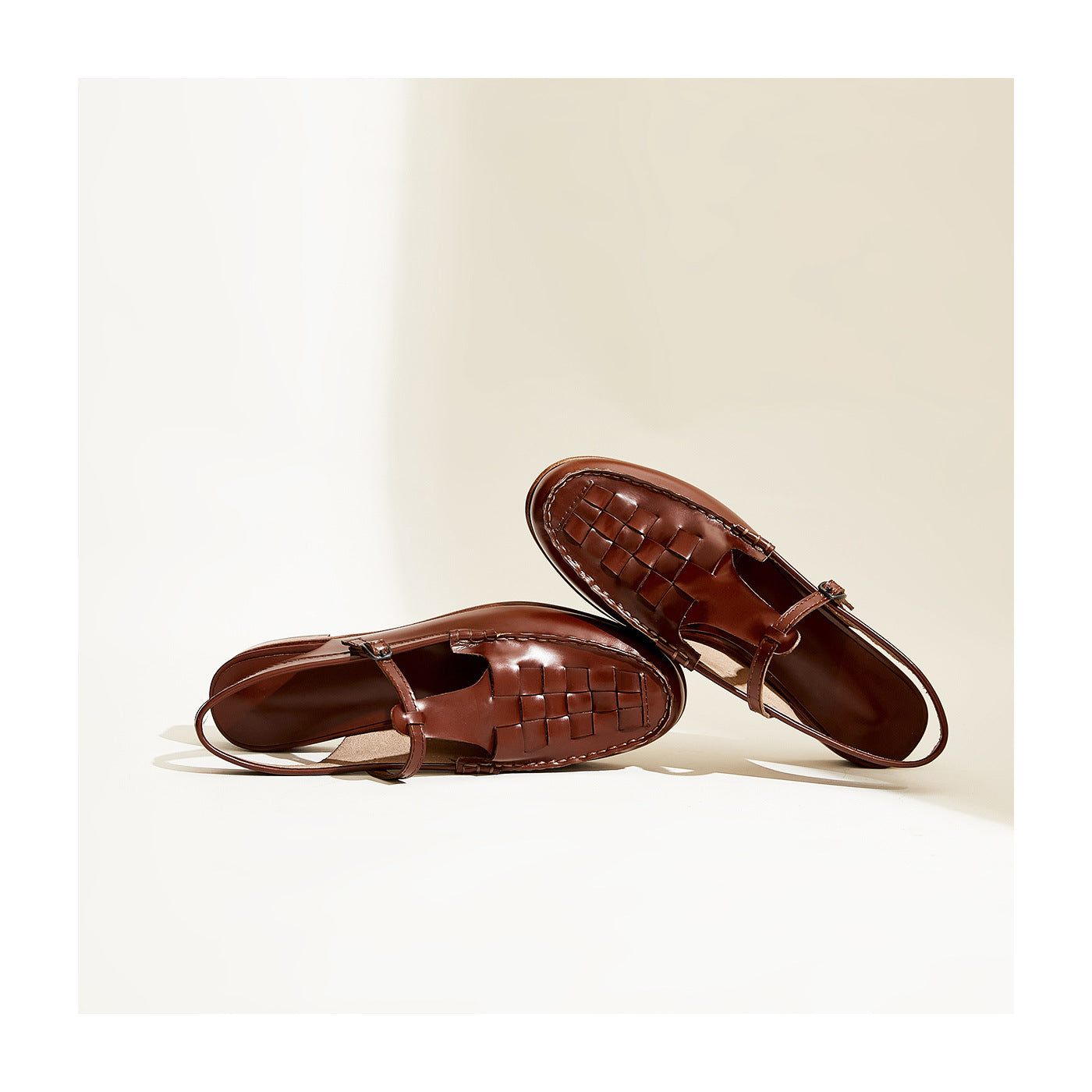 Maria | Vävd Charm Sandaler i Brun med Vävd Design