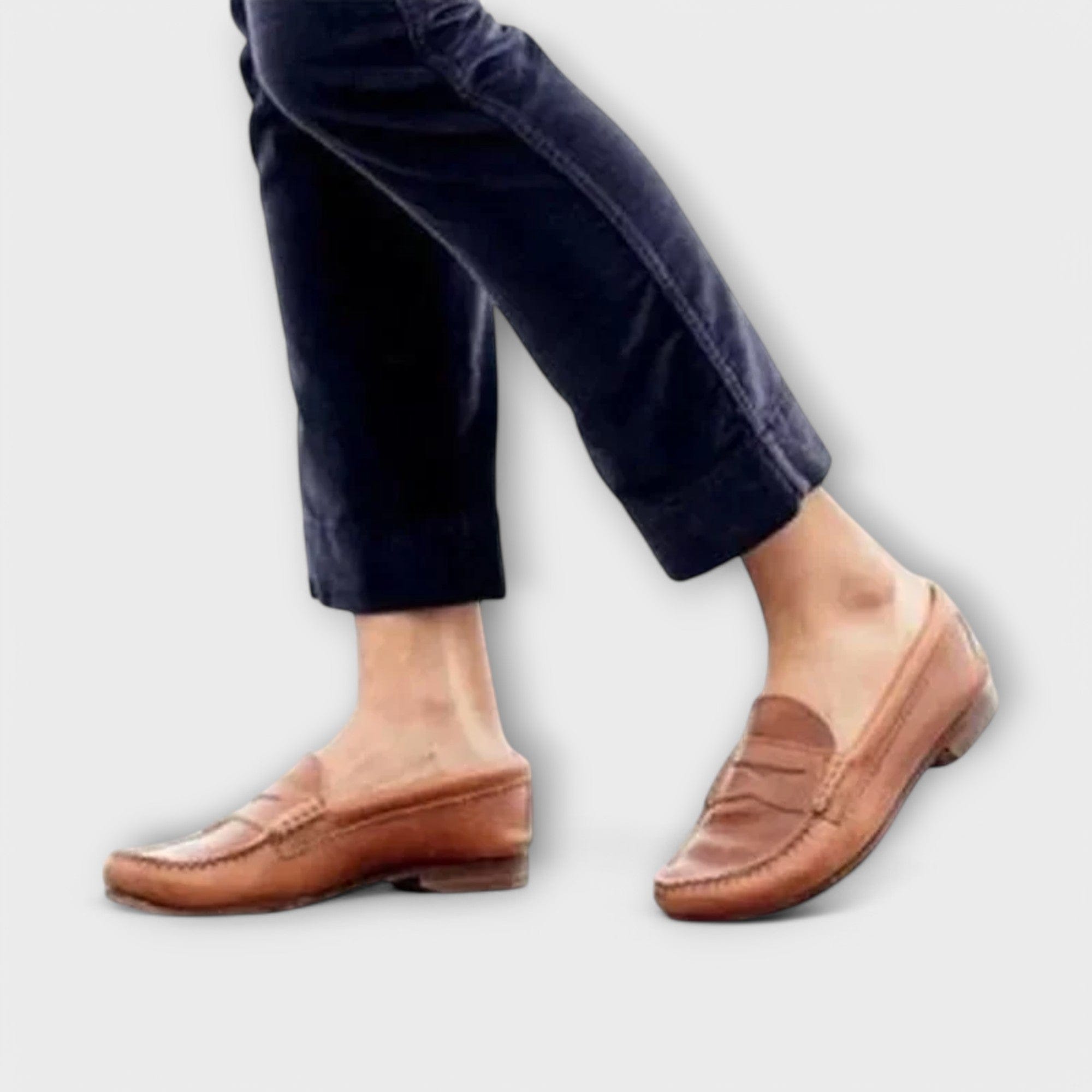 Sara | Klassiska kvinnors loafers i svart läder