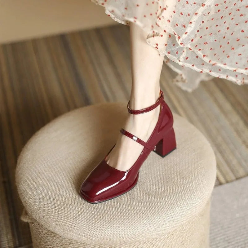 Abigail | Eleganta Ankelremmar Pumps