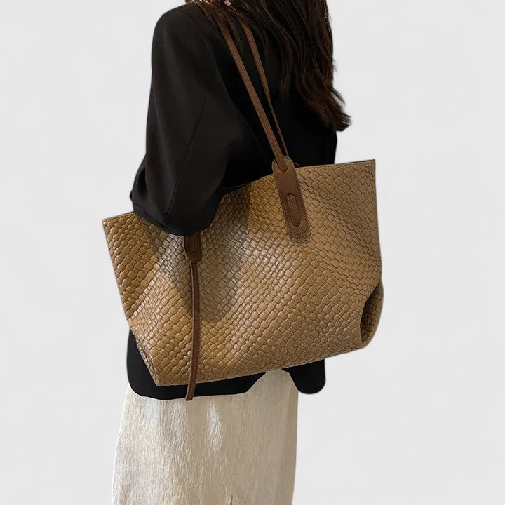 Bodil | Elegant Tote Bag
