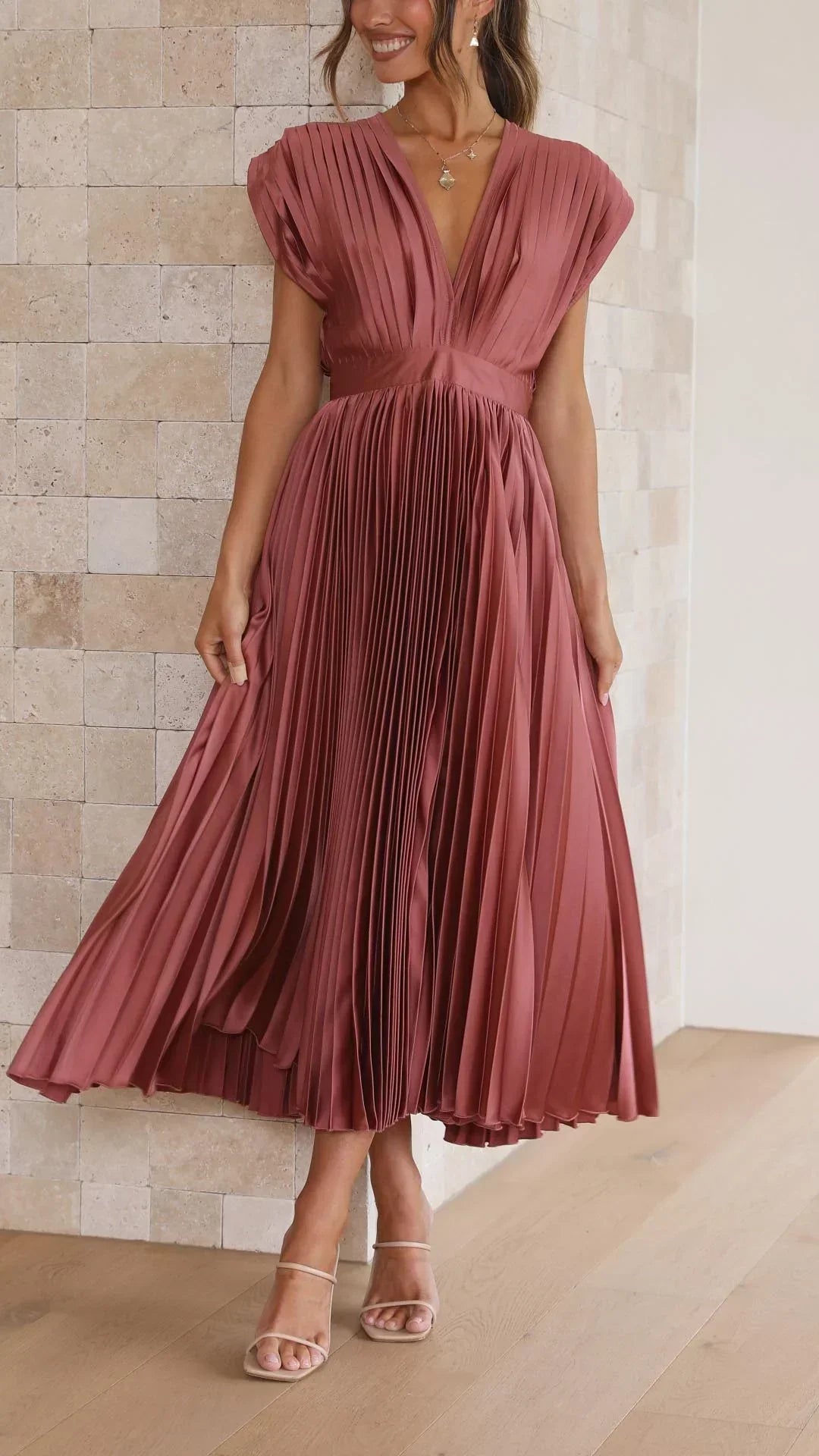 Lena | Elegant Plisserad Klänning