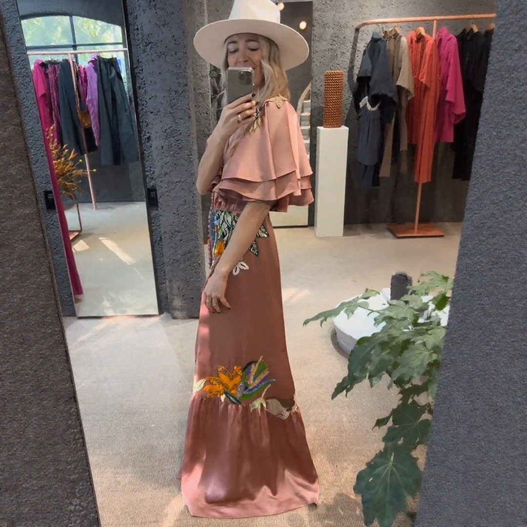 Rebecka | Broderad Boho Maxi Klänning i Beige