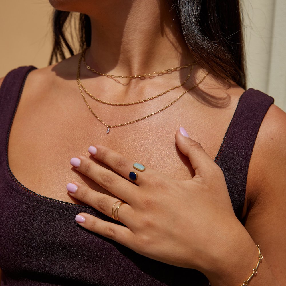 RENHET | ELEGANT INSLAGET RING