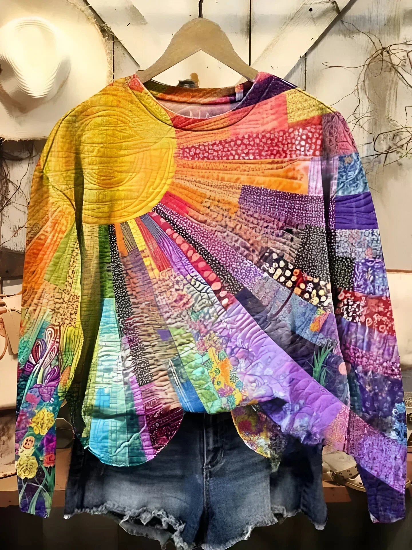 Sigrid | Färgglad Sweatshirt Med Solmönster