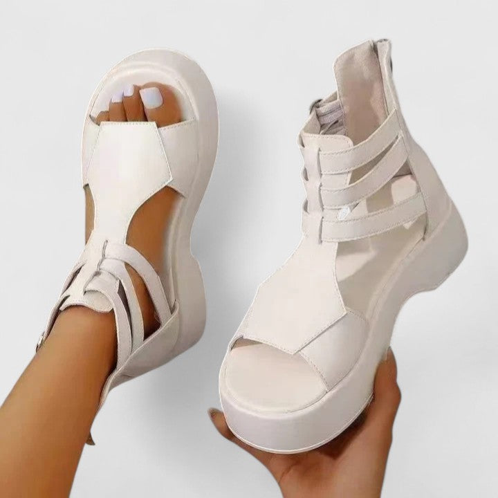 Britta | Ortopediska Sandaler