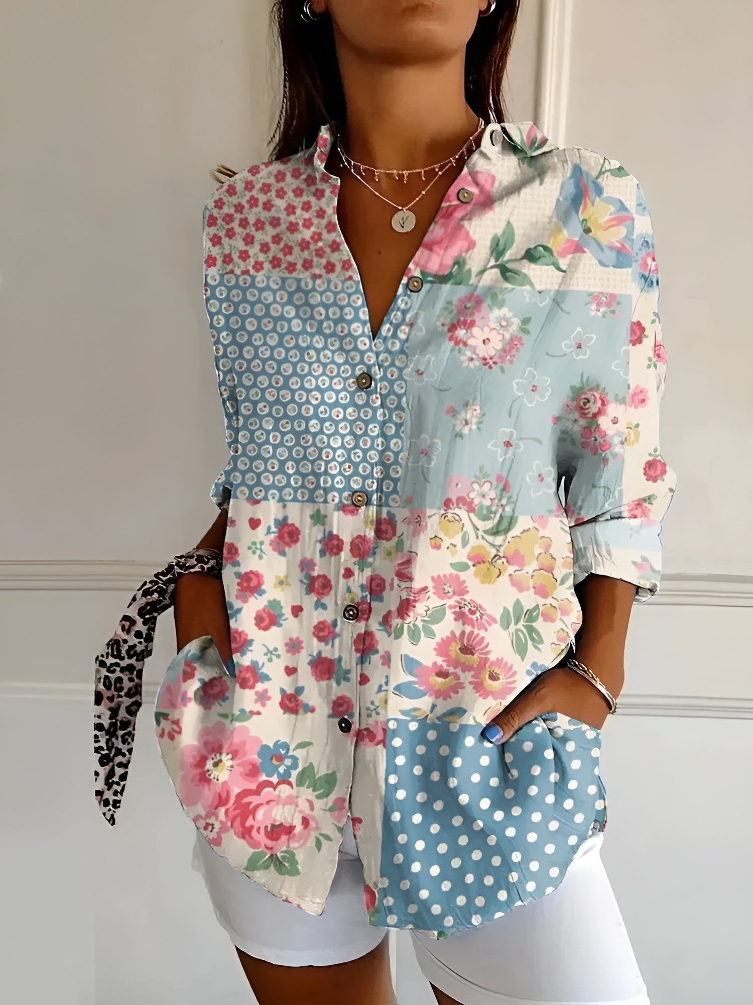 Lisa | Roseline – Tryckt Skjorta med Knappar